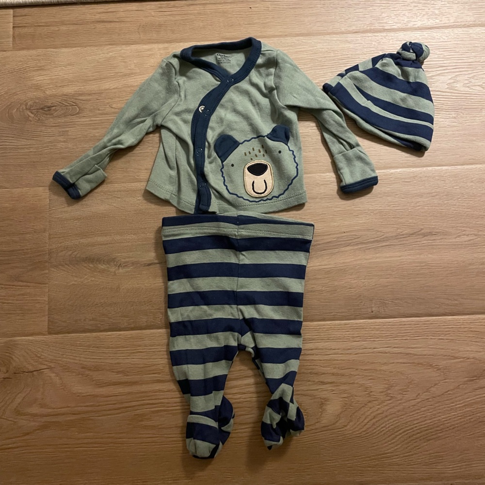 Newborn (NB) Gerber Bear Pajamas and Hat